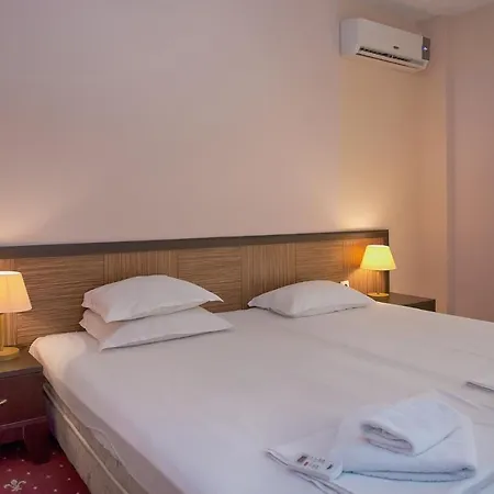 Holiday In Nobel Apartmán